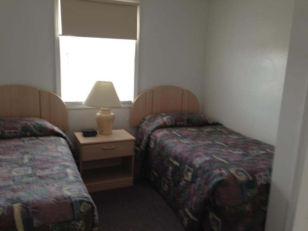 Settler'S Inn & Motel Plaster Rock Room photo