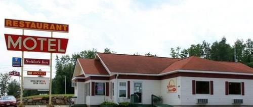 Settler'S Inn & Motel Plaster Rock Exterior photo